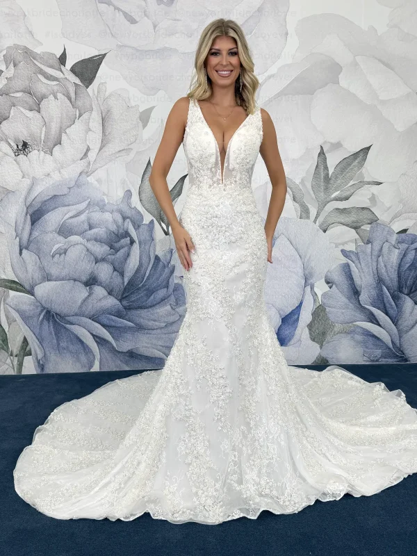 white christmas dresses Arbor Corset A-line Wedding Dress Vintage Style Lace Claire Pettibone main image 0