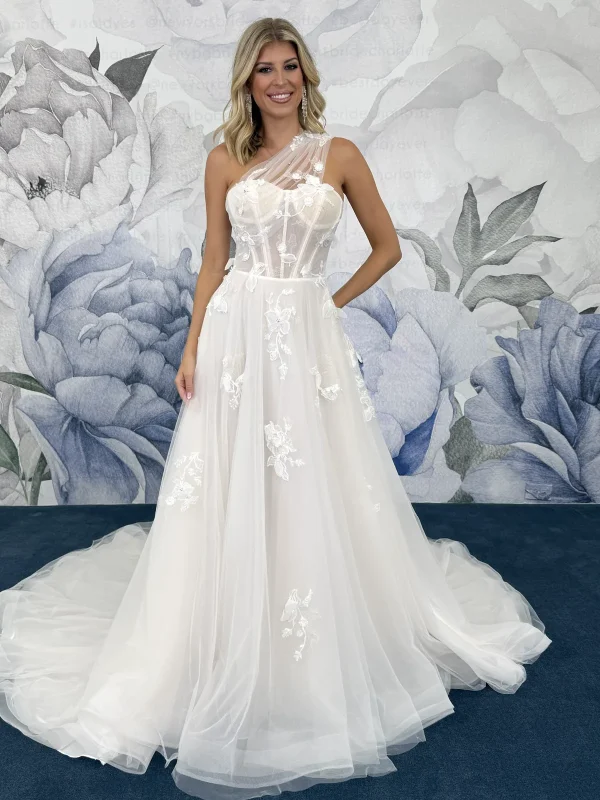 VGT125-a-Violet-Grace-wedding-dress-copy